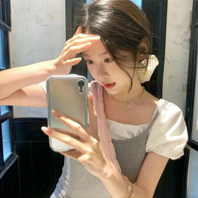 东镇女巫封面